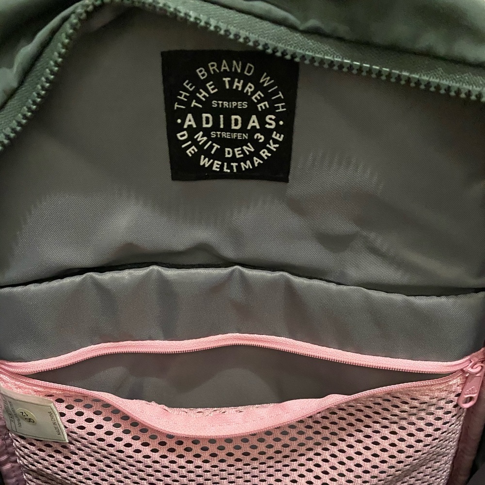 Adidas Back Pack - Picture 6 of 7